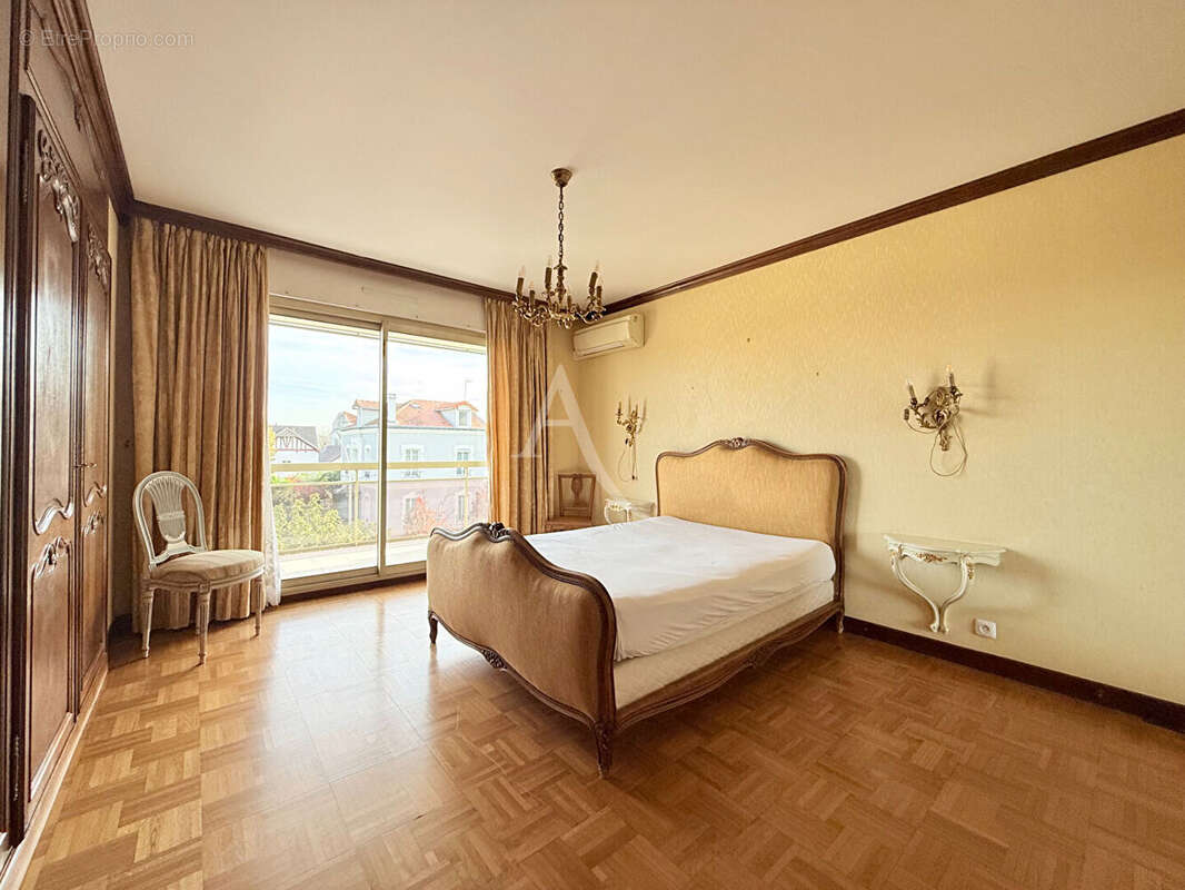 Appartement à LE PERREUX-SUR-MARNE