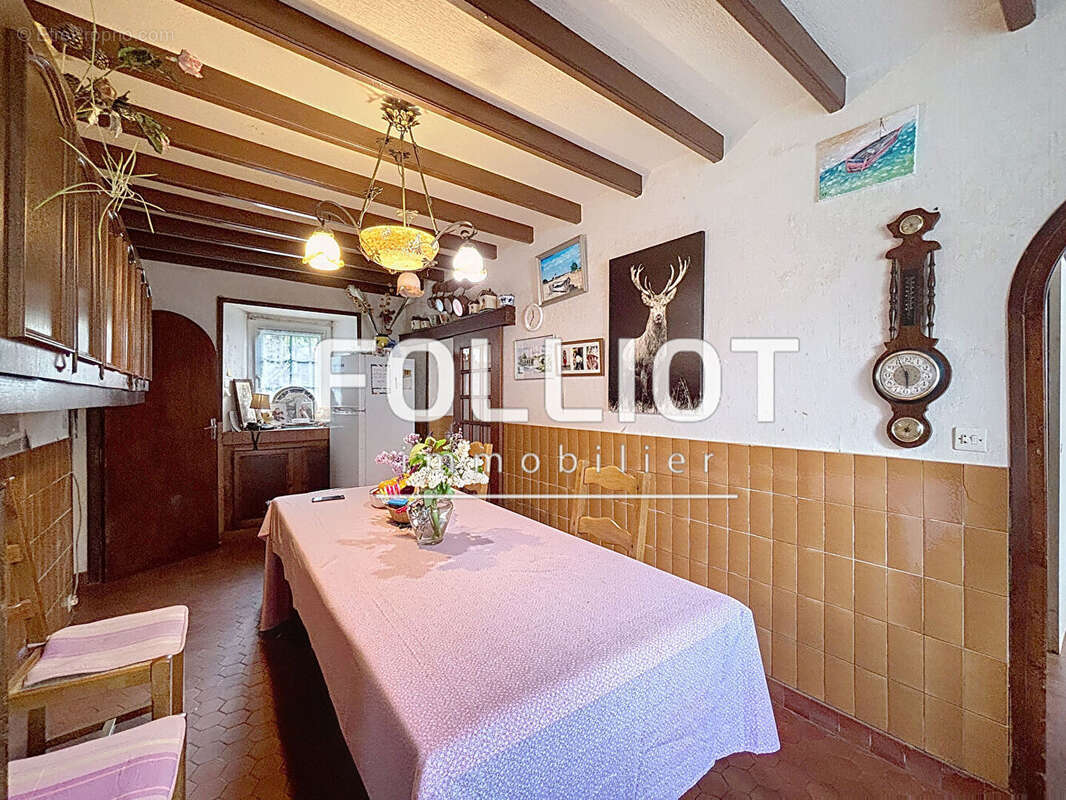 Maison à HEUGUEVILLE-SUR-SIENNE