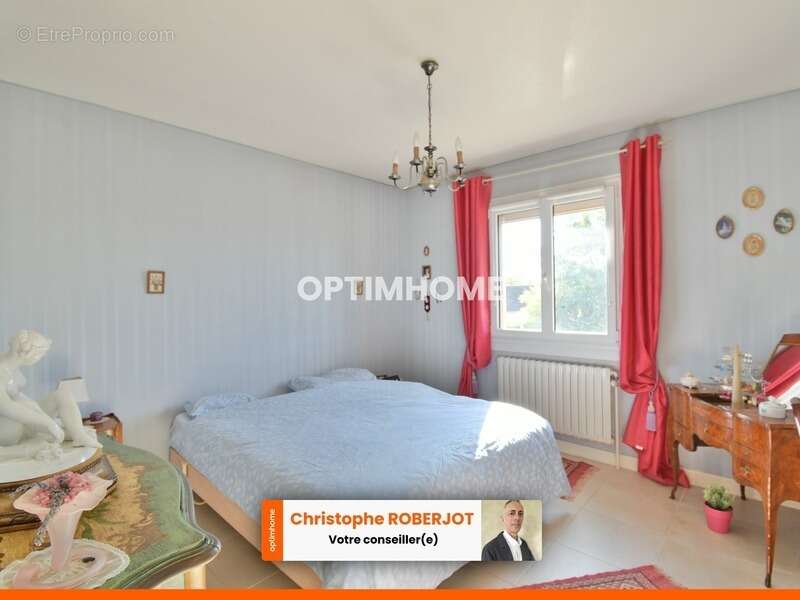 Maison à CHAMPFORGEUIL