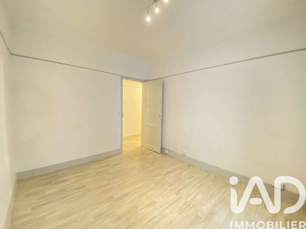 Photo 3 - Appartement à ASNIERES-SUR-SEINE