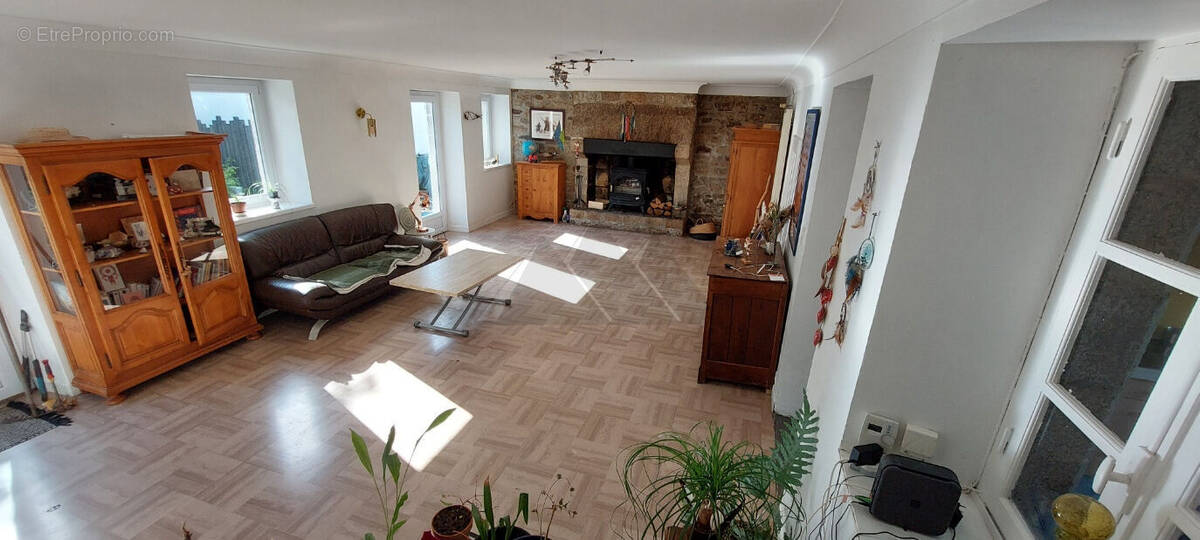 Maison à ERGUE-GABERIC