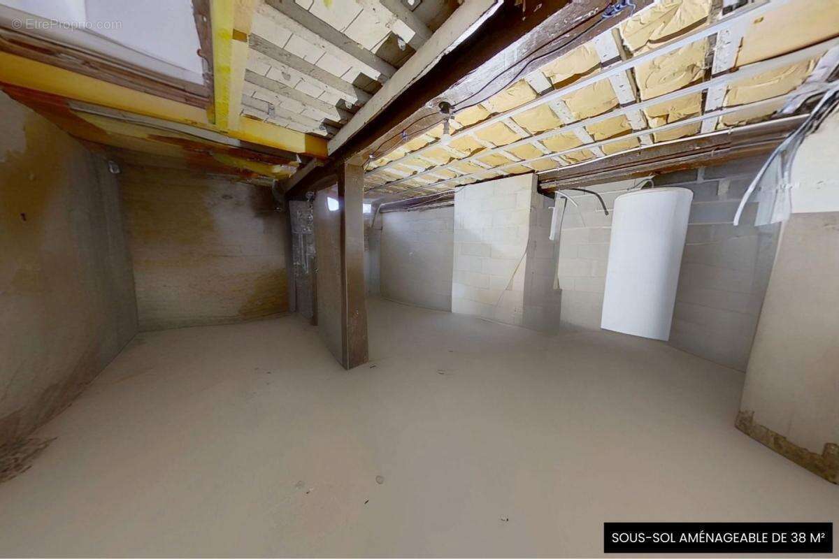 Commerce à VILLENEUVE-DE-LA-RAHO