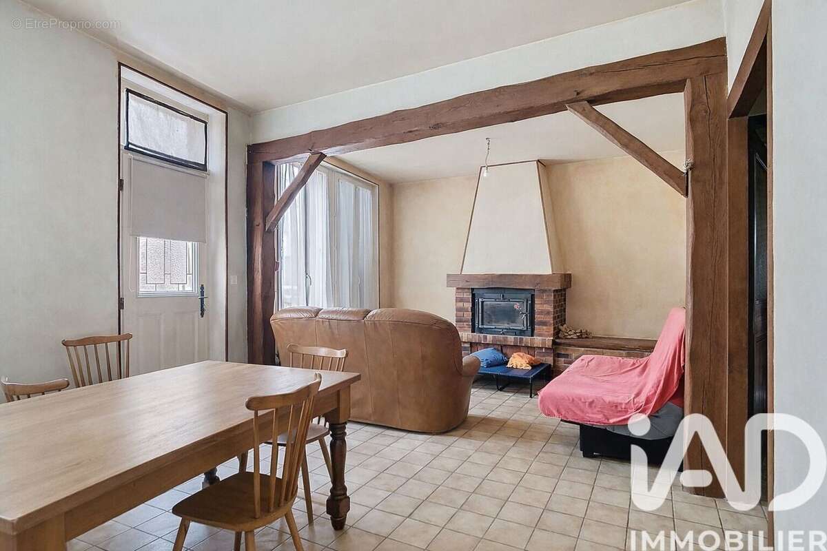 Photo 2 - Maison à FERE-CHAMPENOISE