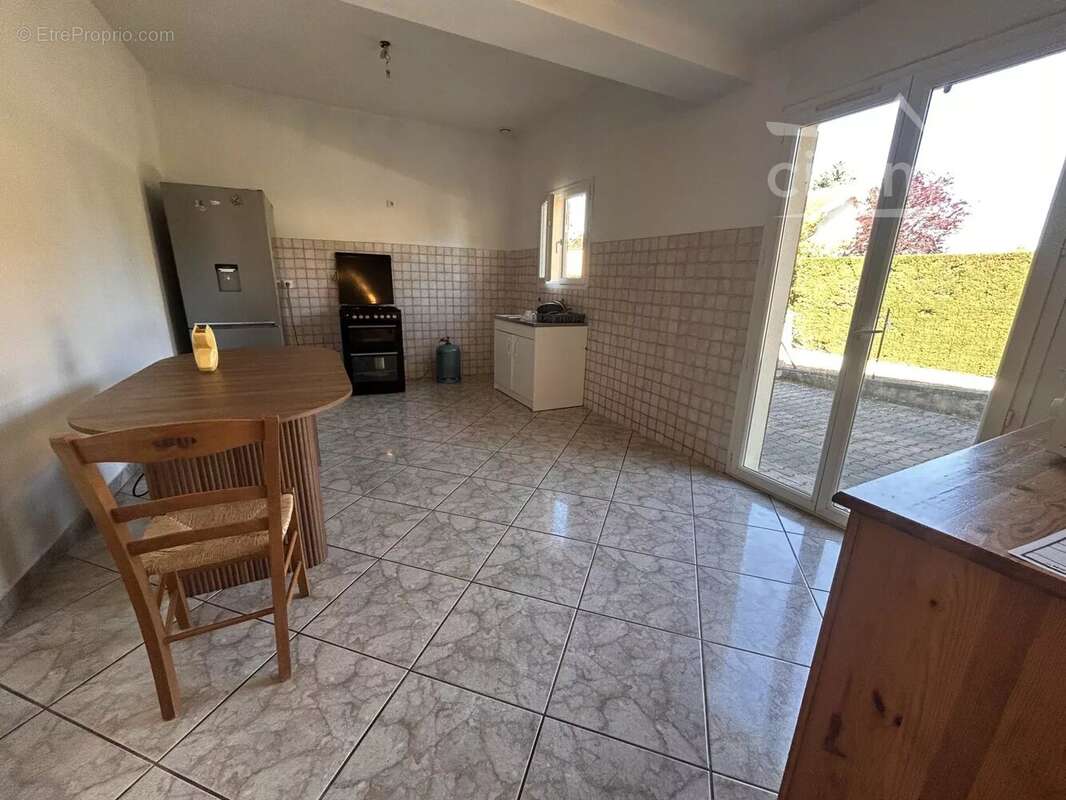 Maison à LE PEAGE-DE-ROUSSILLON