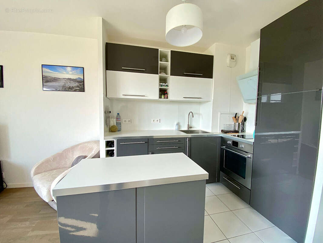 Appartement à SARTROUVILLE