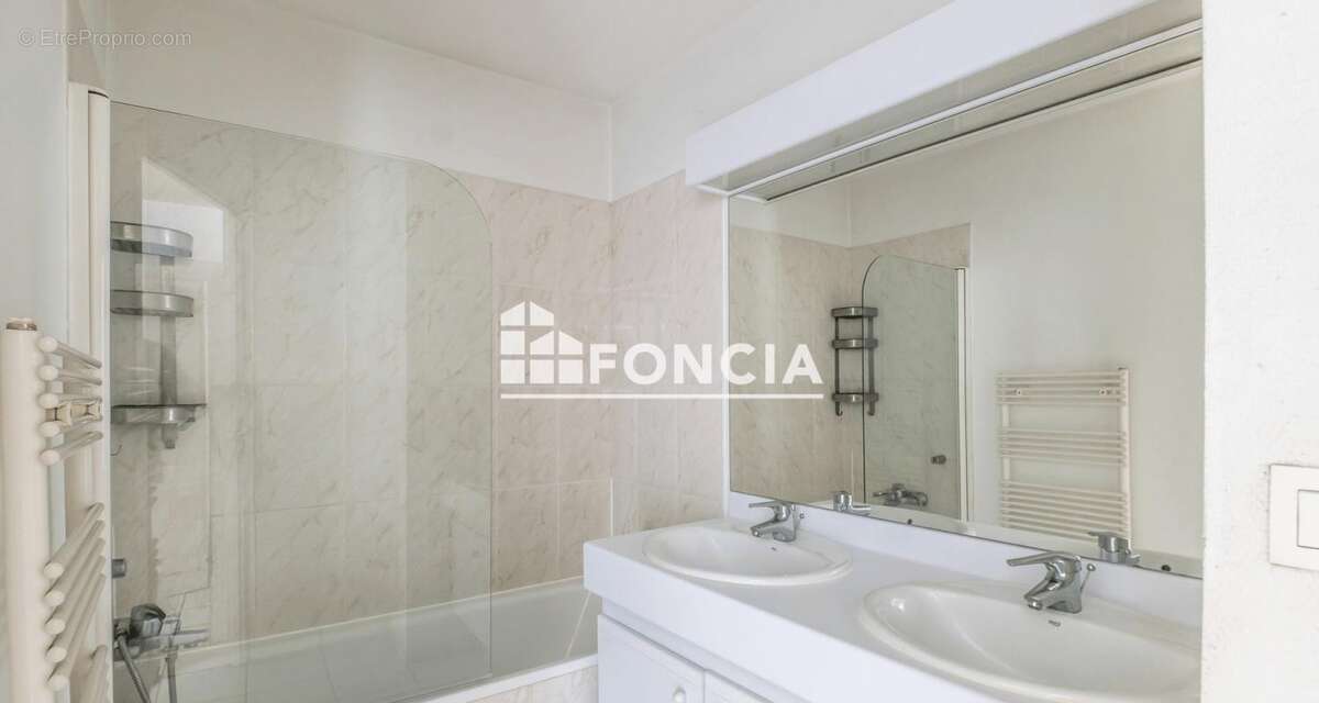 Appartement à SAINT-JULIEN-EN-GENEVOIS