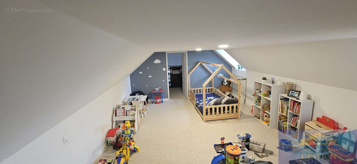 Maison à LABATMALE