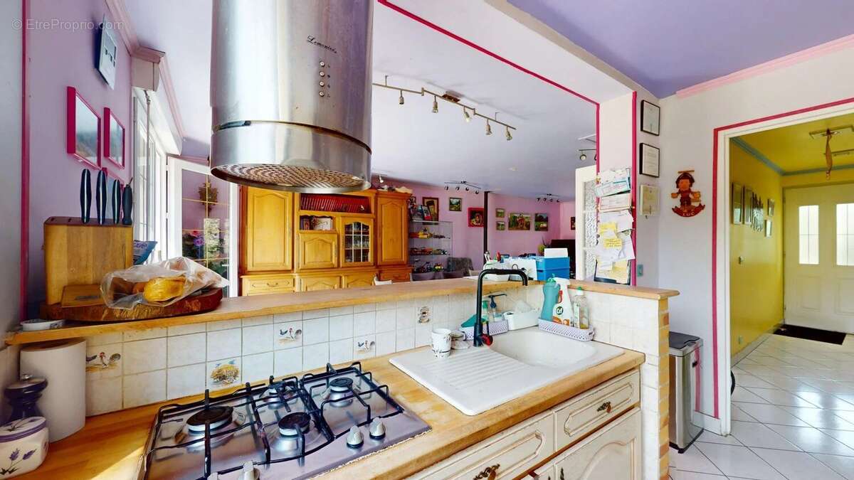 Maison à JOUY-LE-CHATEL