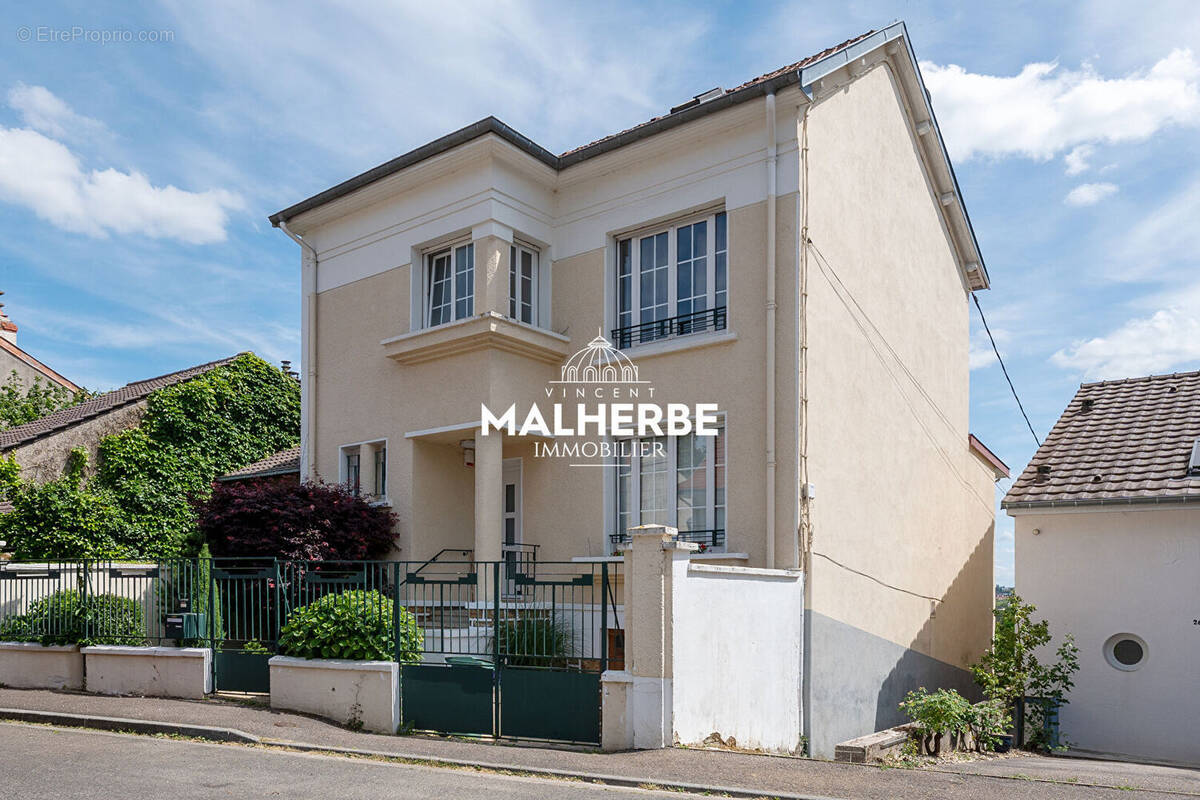 Maison à LAXOU