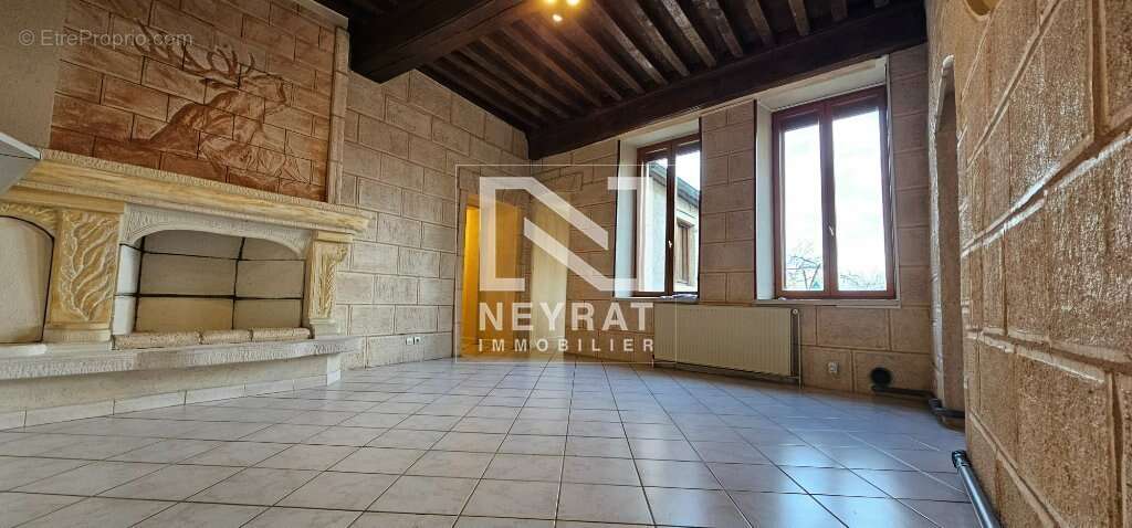 Appartement à CHENOVE