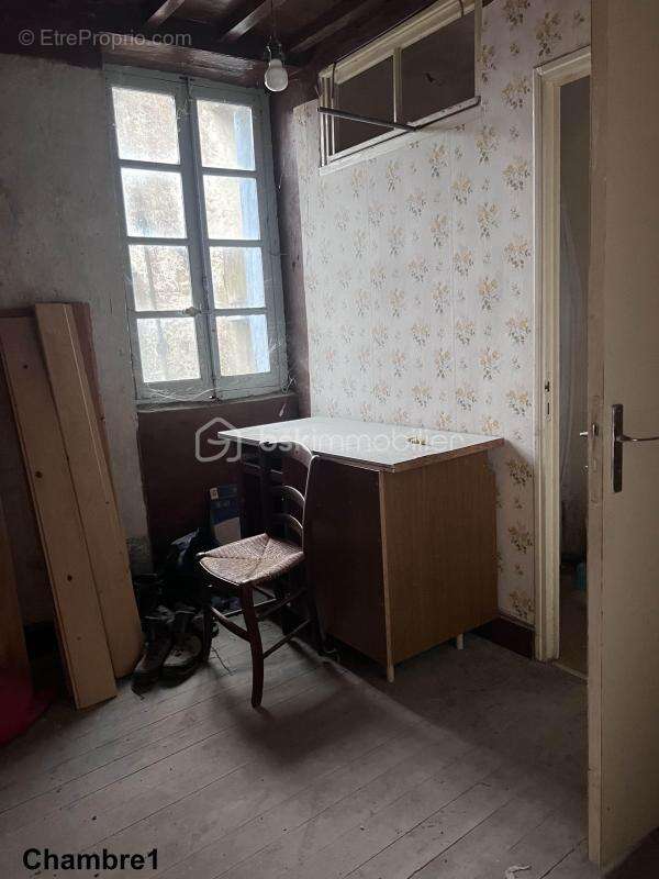 Maison à BEZ-ET-ESPARON