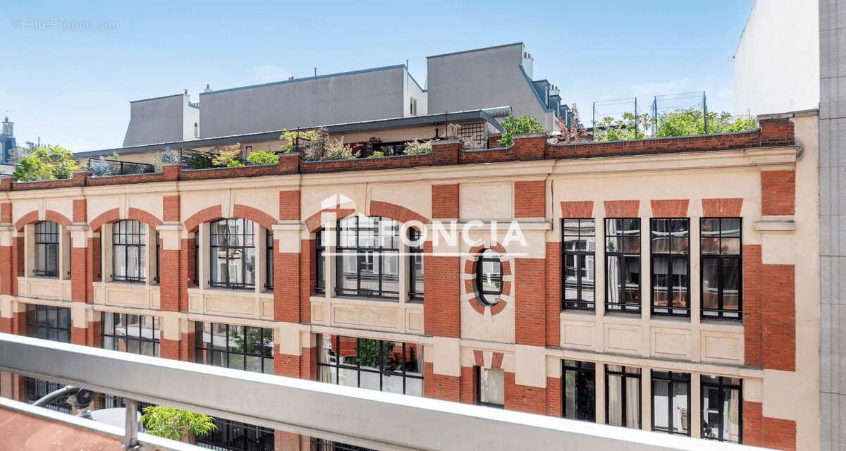 Appartement à PARIS-9E