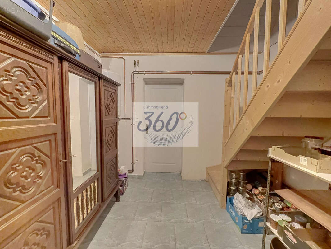 Spacieuse maison de plain-pied de 147 m2 à deux pas du centre-ville de Louhans - photo 25