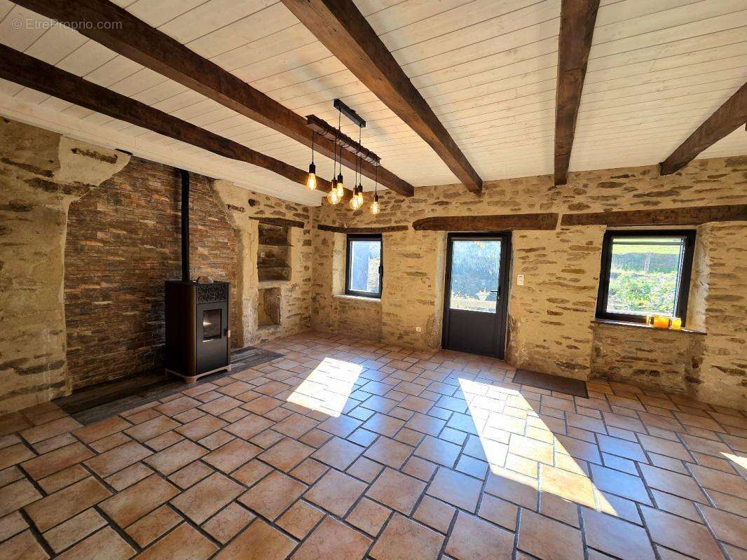 Maison à BARAQUEVILLE