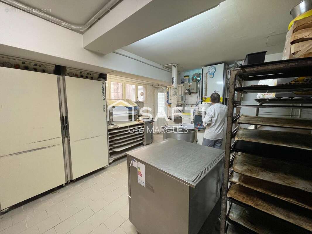 Photo 7 - Commerce à VITRY-AUX-LOGES