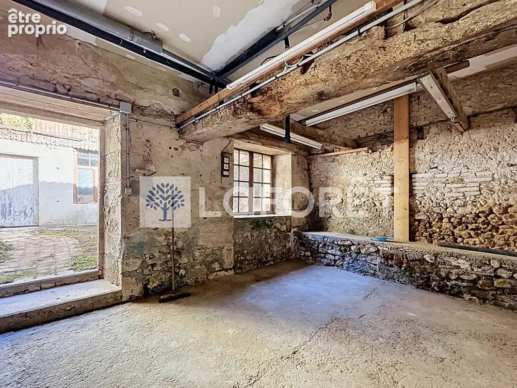 Maison et appartement Airvault - photo 12