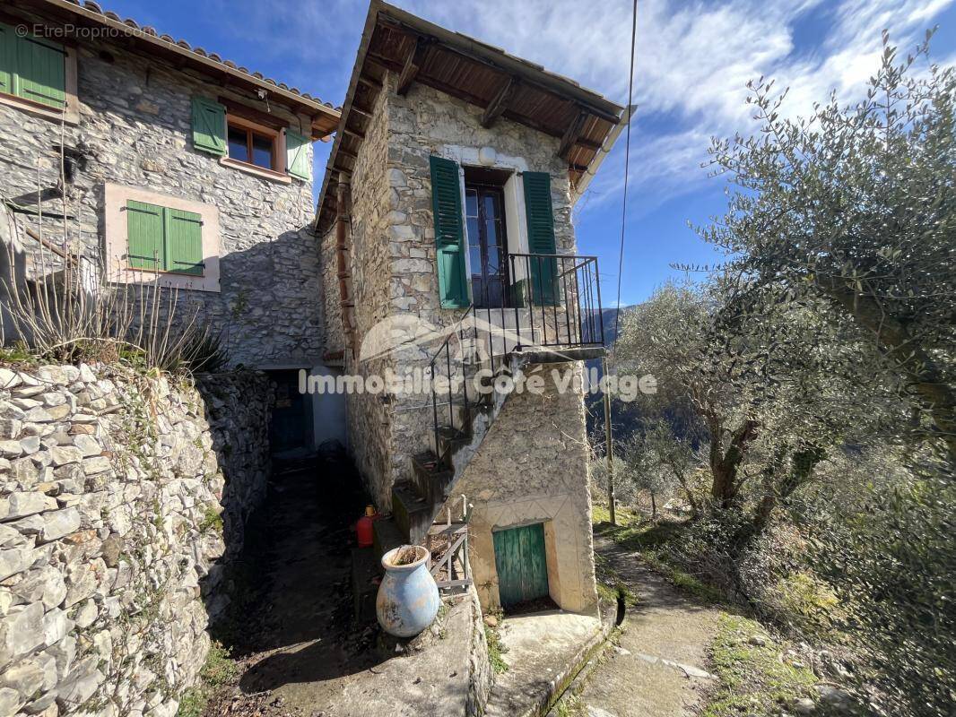 Maison à LANTOSQUE