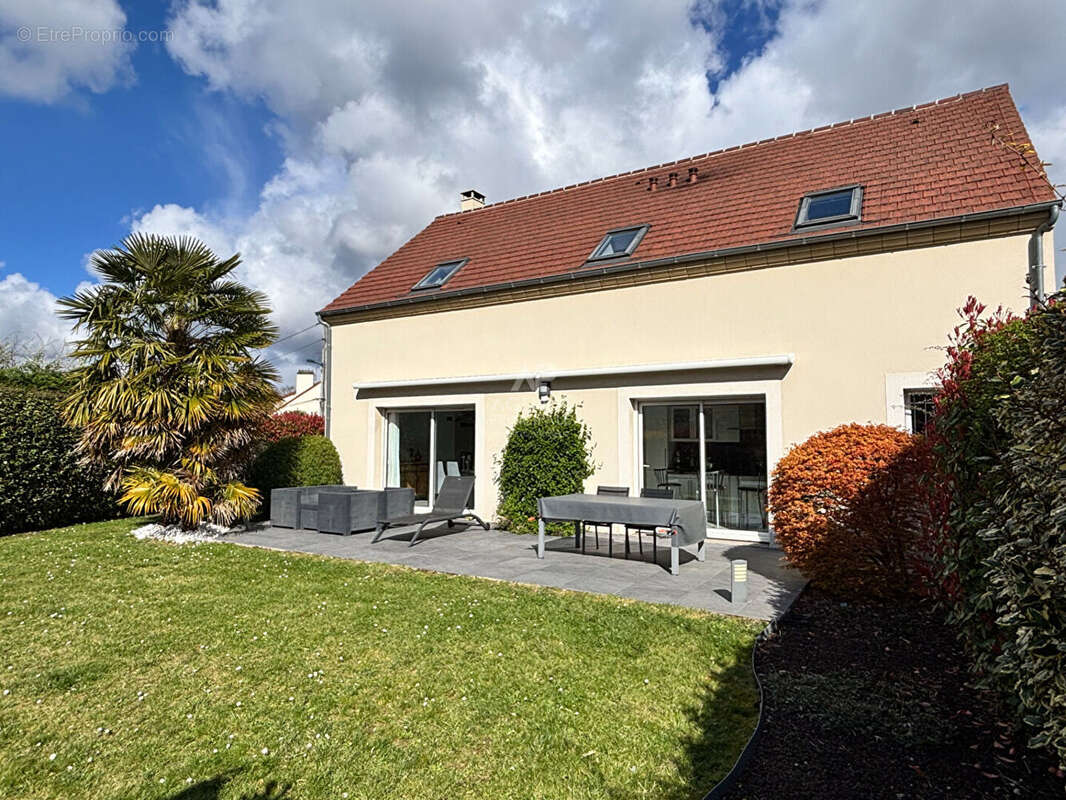 Maison à PONTOISE