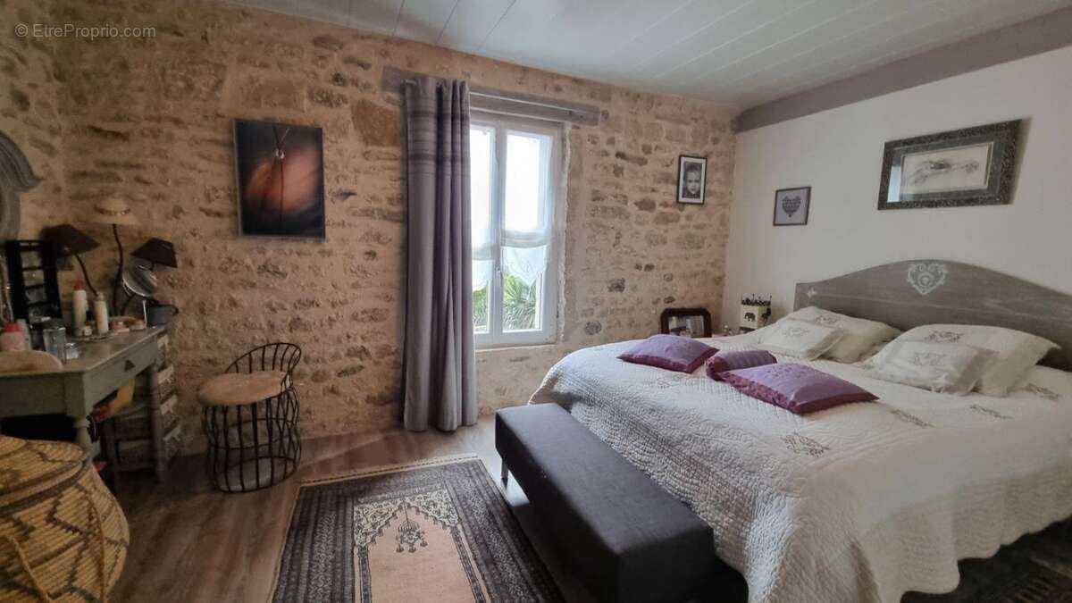 Maison à THENON