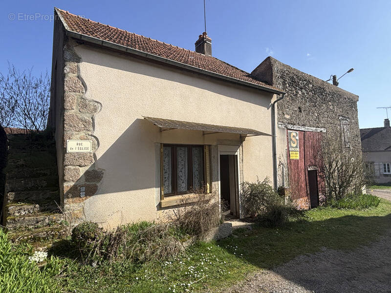 Maison à PRECY-SOUS-THIL