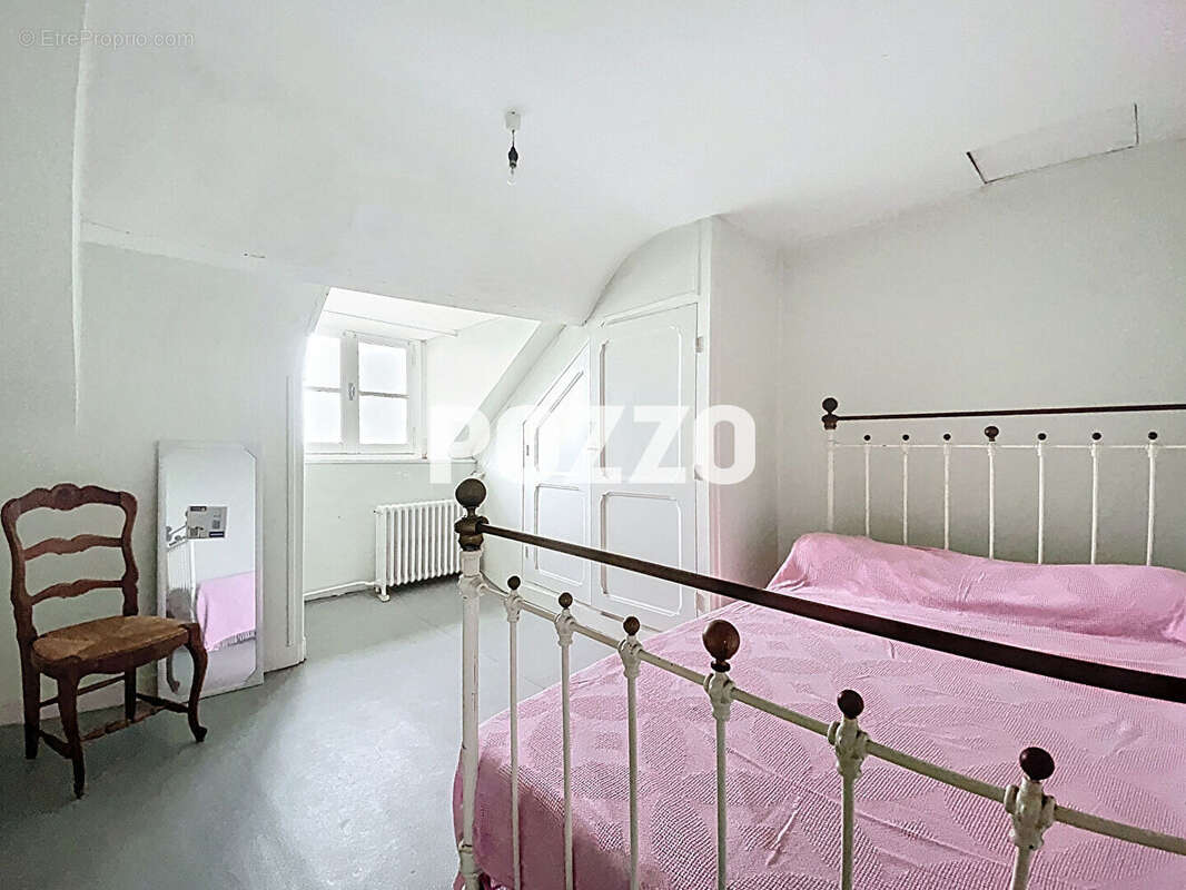 Maison à LE NEUFBOURG