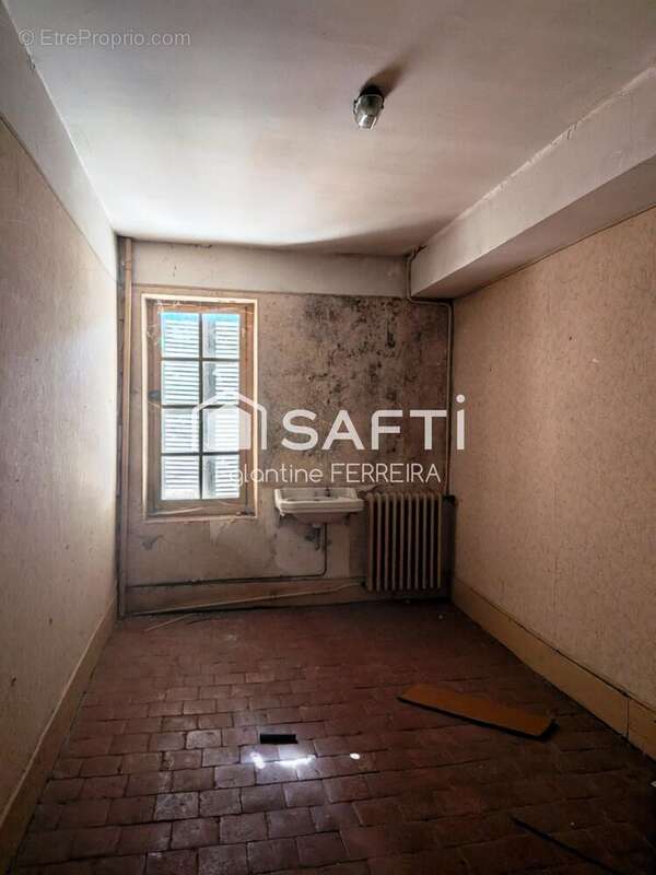 Maison 400 m² à Gracay  - photo 7