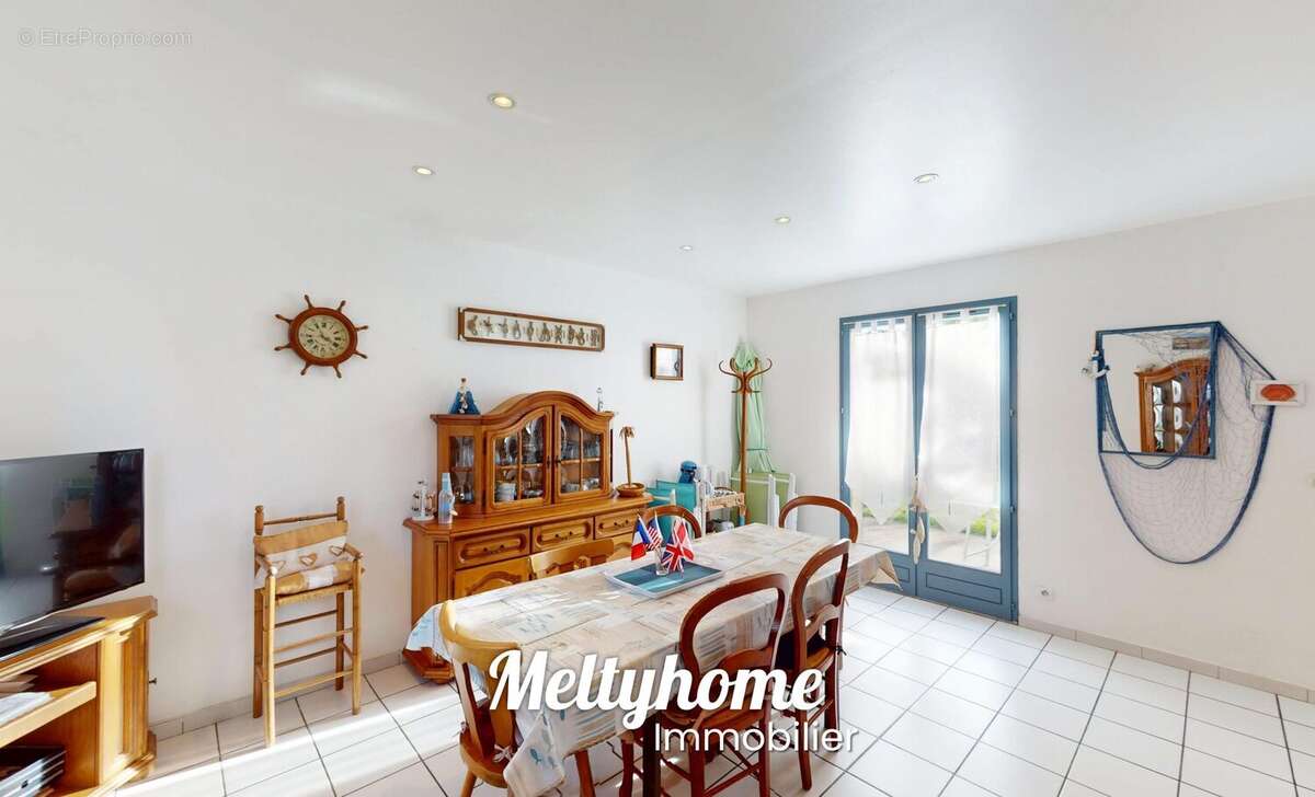 Maison à VER-SUR-MER