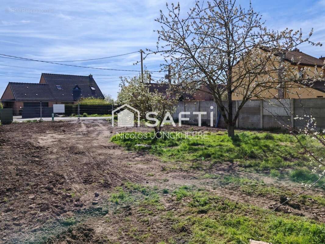 Photo 7 - Terrain à VIEUX-BERQUIN