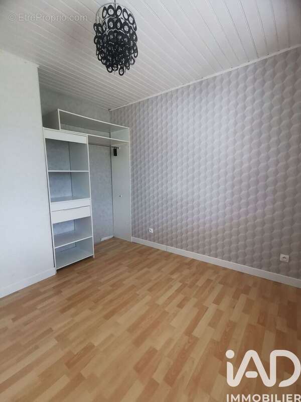Maison 90 m² à Coutras  - photo 8