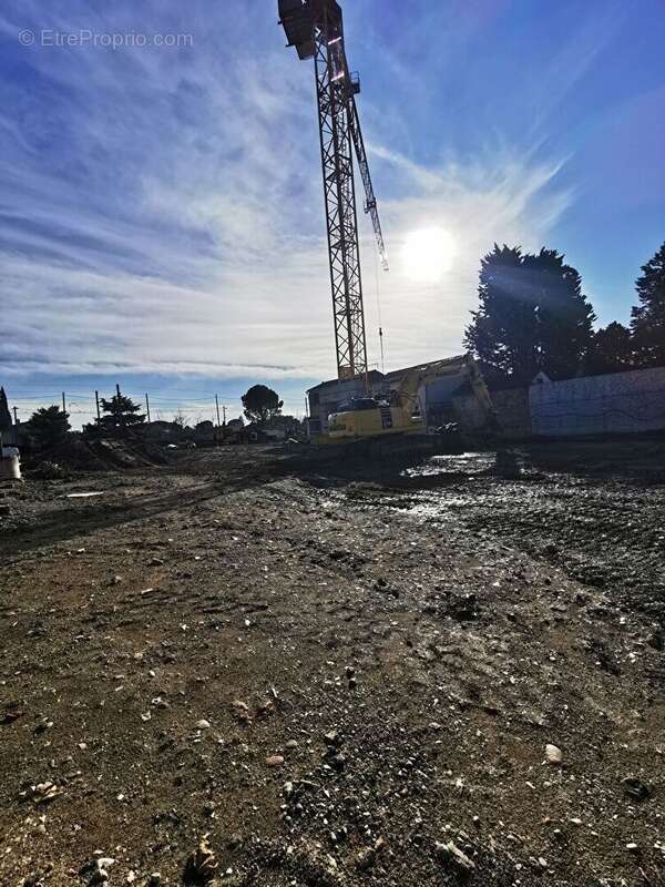 Appartement à COURTHEZON