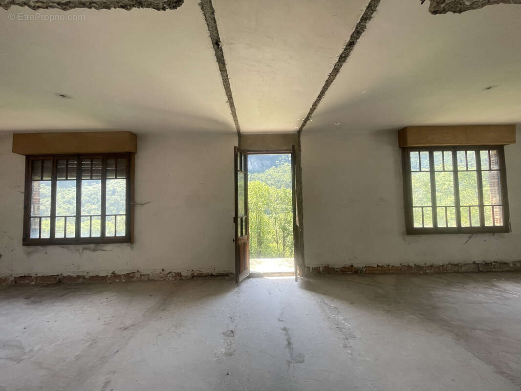 Maison à ALLEVES