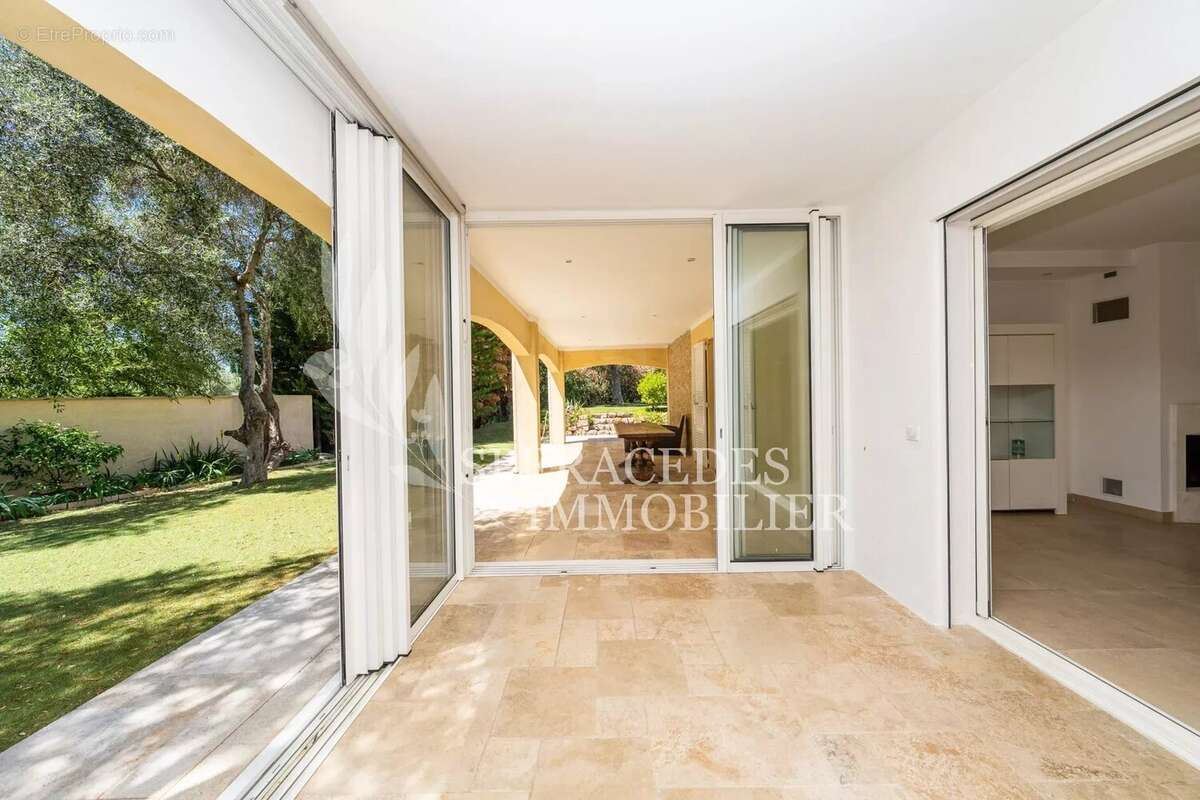 Maison à SPERACEDES