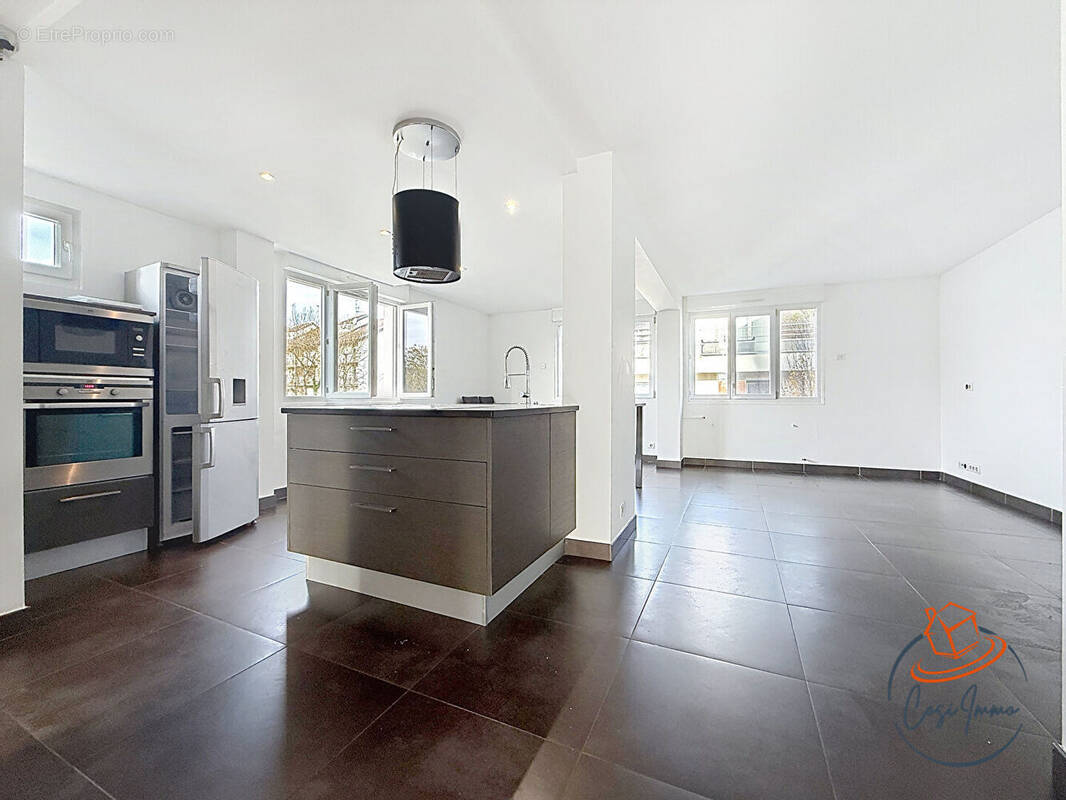 Appartement à DIVONNE-LES-BAINS