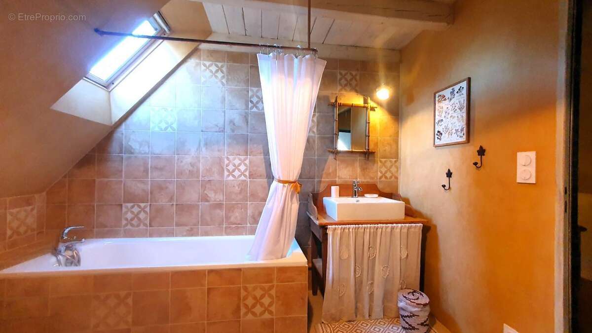 Maison à LUNAC