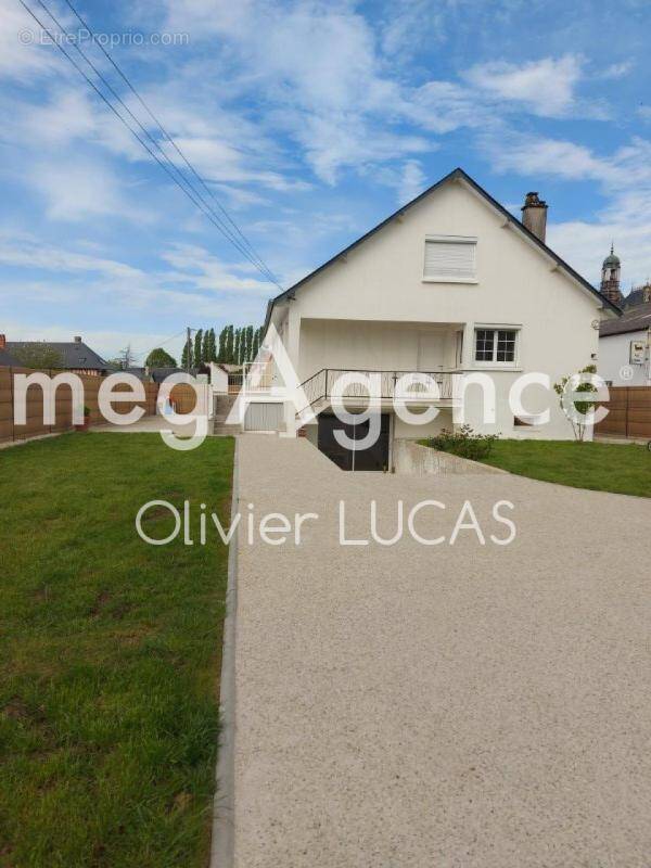 Maison à BOURG-ACHARD