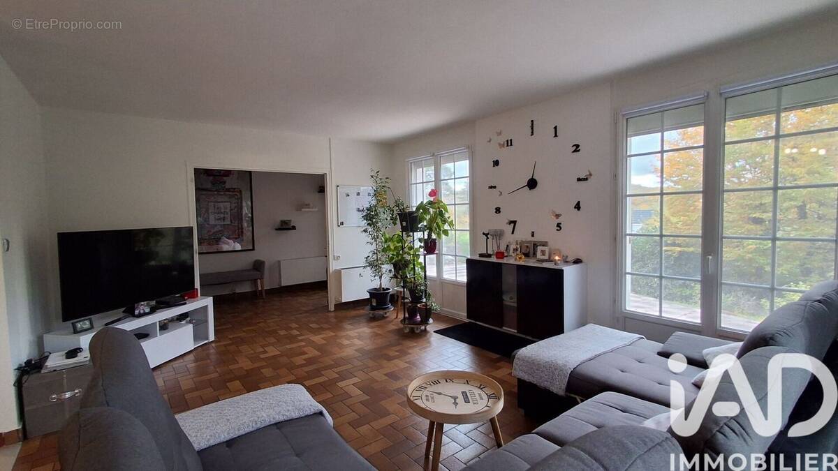 Photo 1 - Maison à MISEREY-SALINES