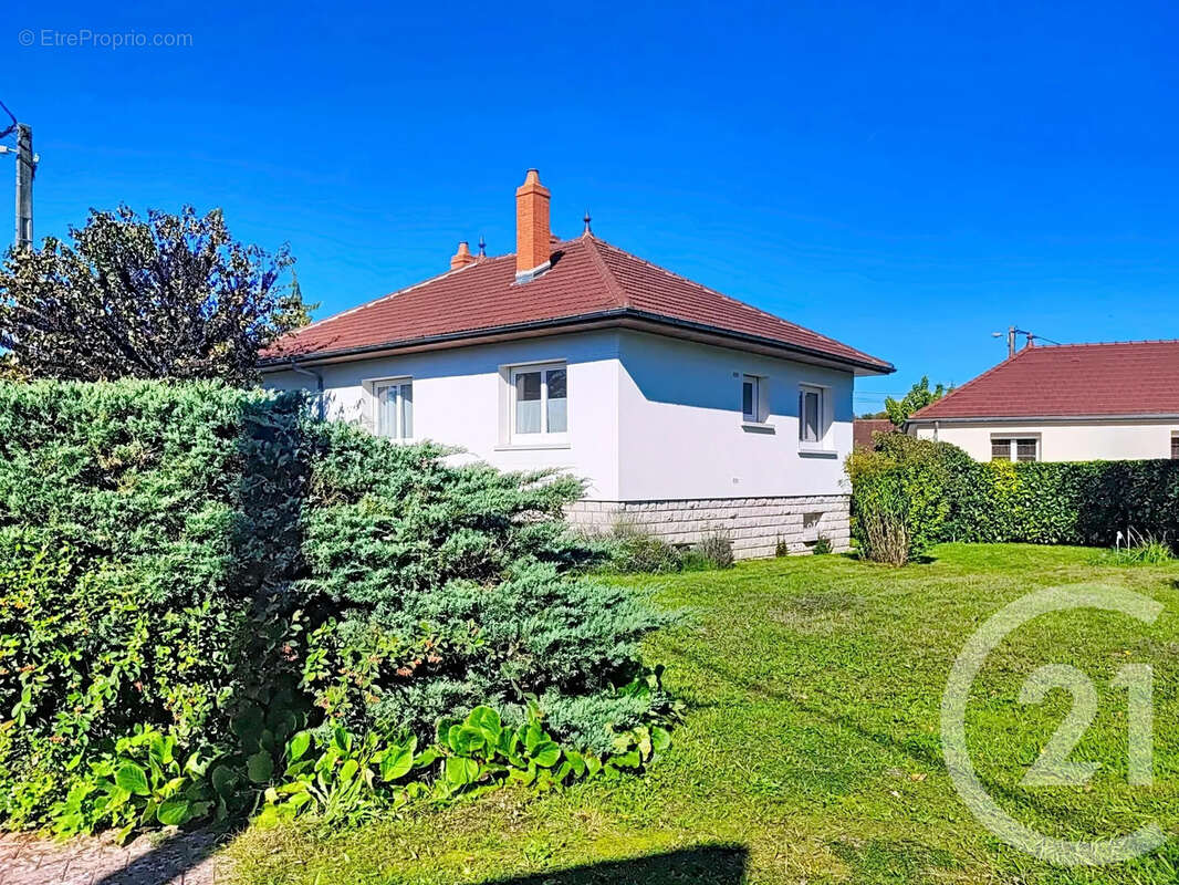 Maison à ARC-SUR-TILLE