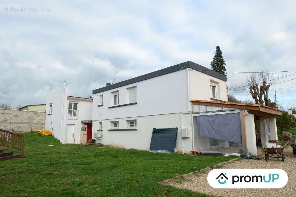 Maison à SAINT-AVIT