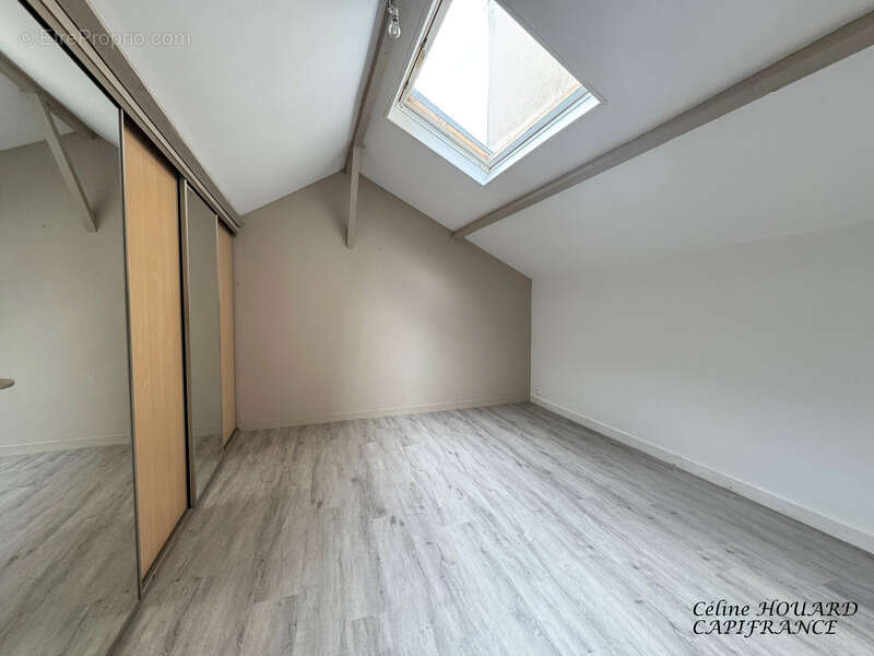 Maison à vendre 4 pièces ANGERS (49) GARE - photo 5