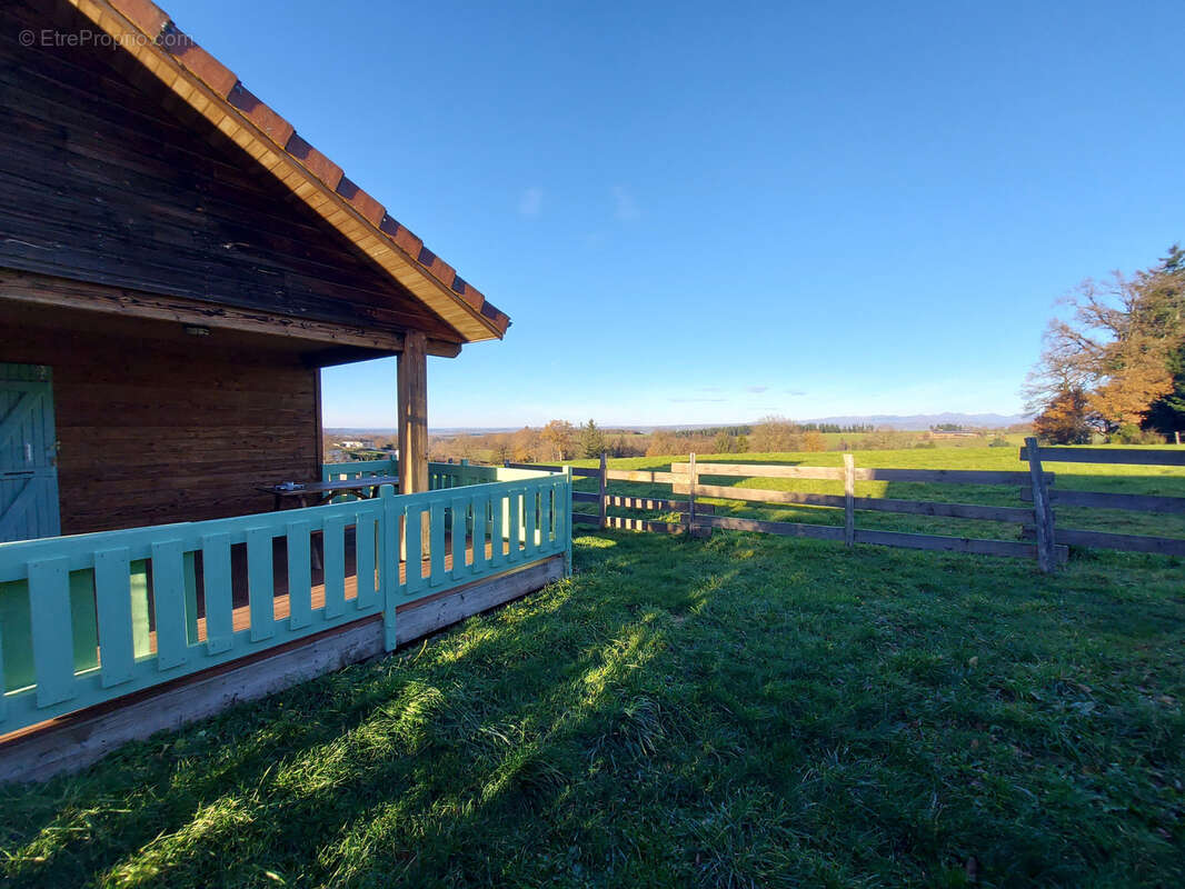 Maison à SAINT-MAMET-LA-SALVETAT