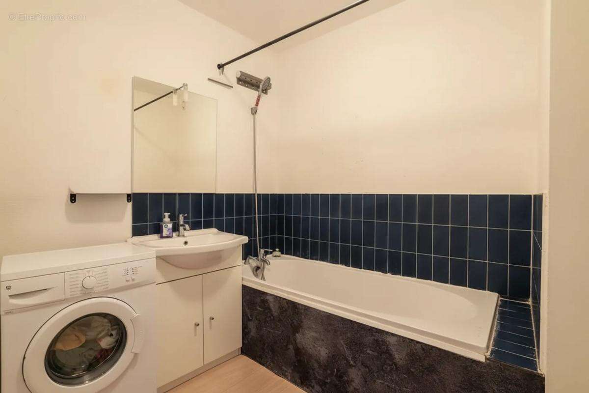 Appartement 1 pièce de 34 m² situé à Lens - photo 4