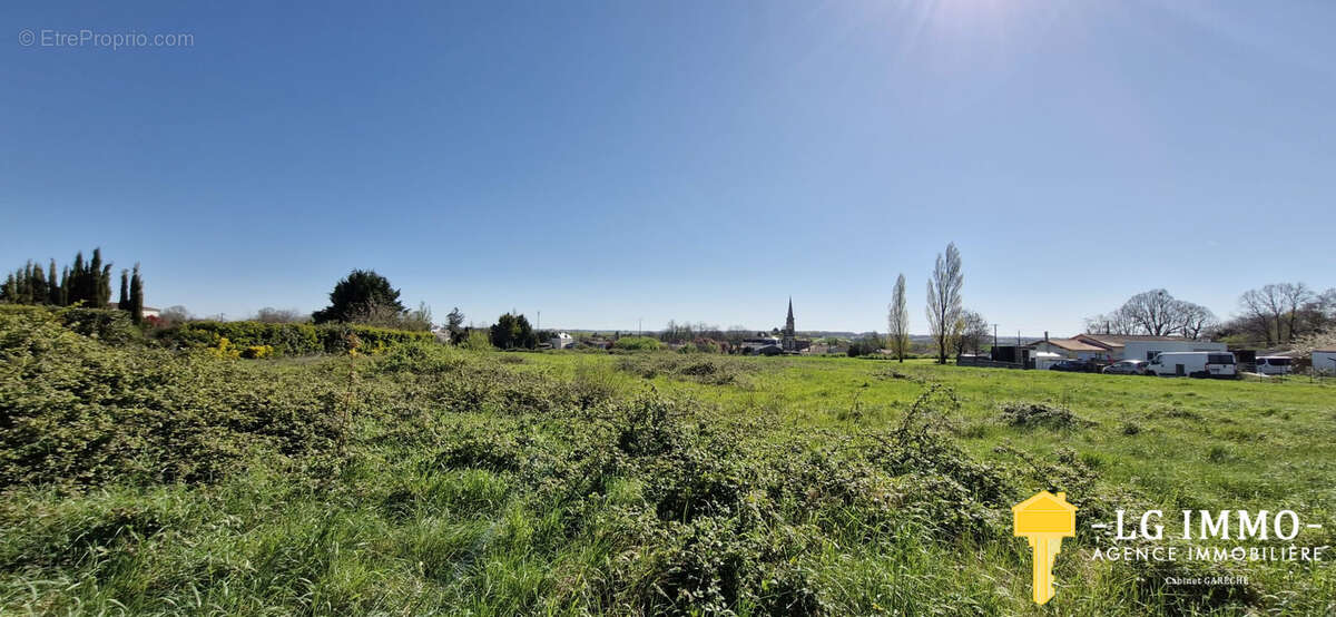 Terrain à bâtir de 1222 m2, Mortagne-sur-Gironde - photo 2