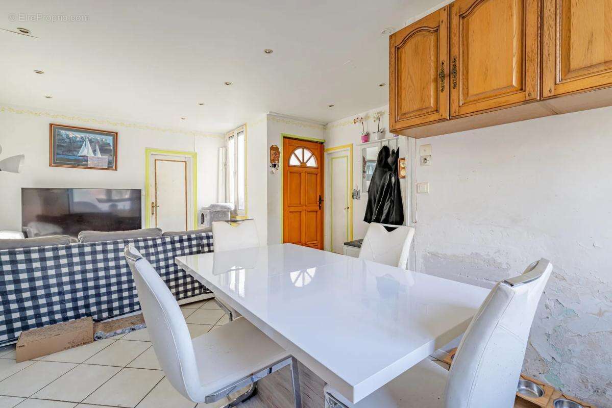 Appartement à PIERRELAYE