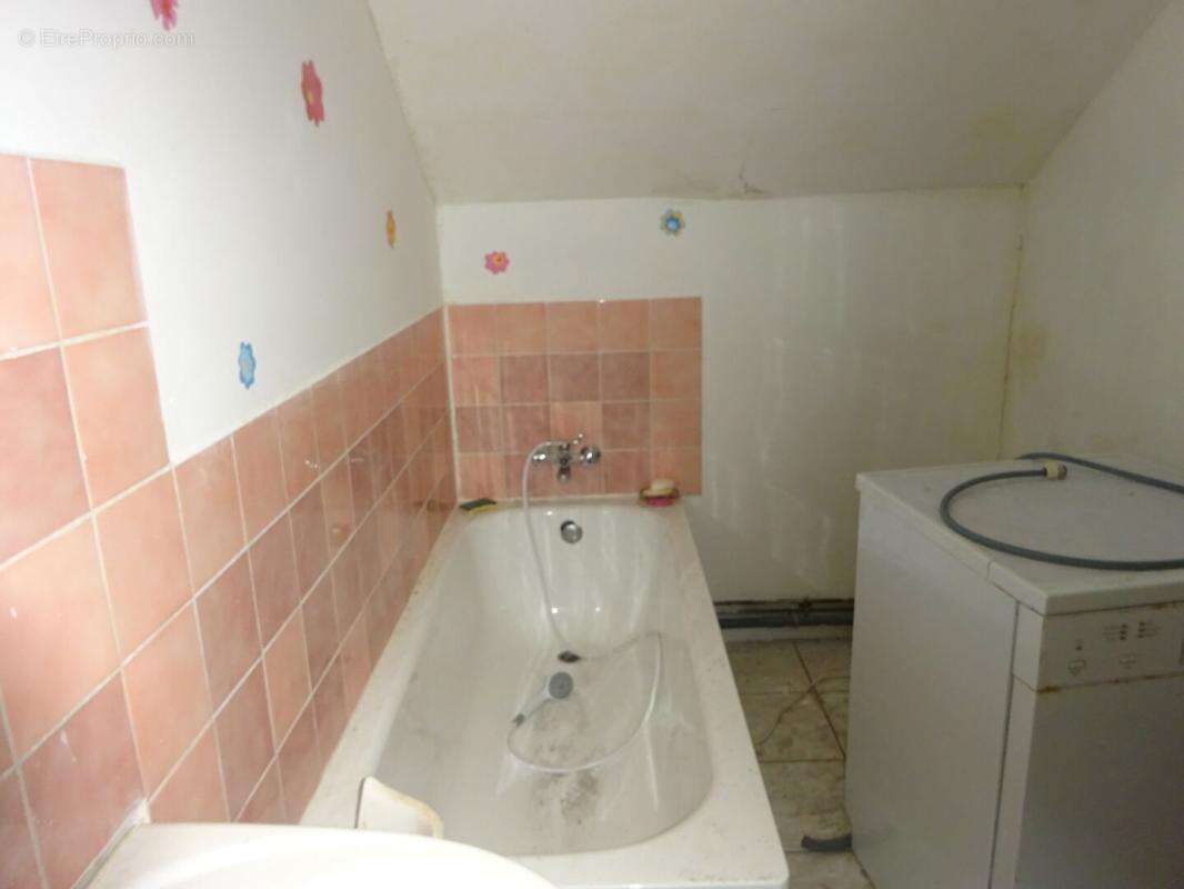 Maison à YZEURES-SUR-CREUSE