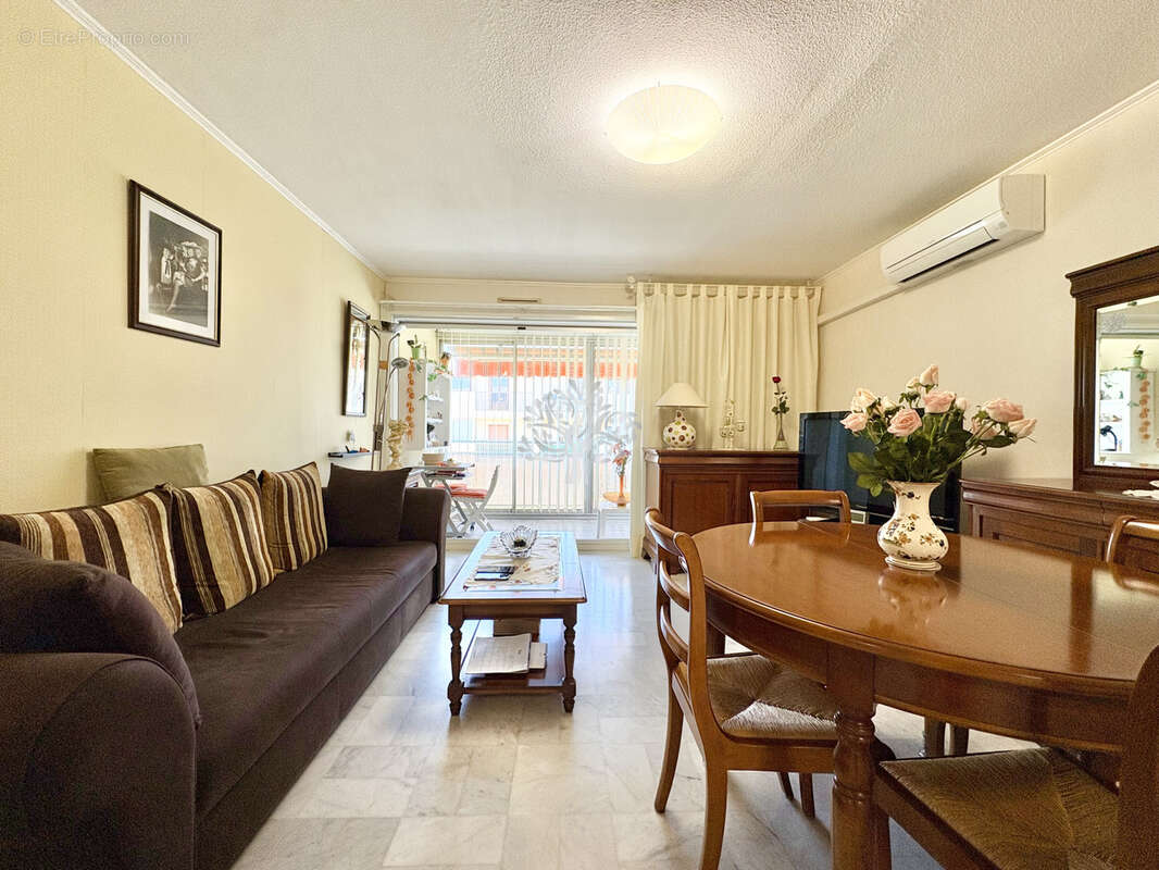 Appartement à SANARY-SUR-MER