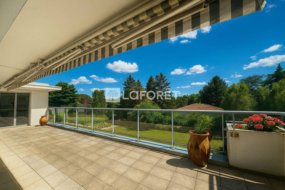 Appartement à TASSIN-LA-DEMI-LUNE