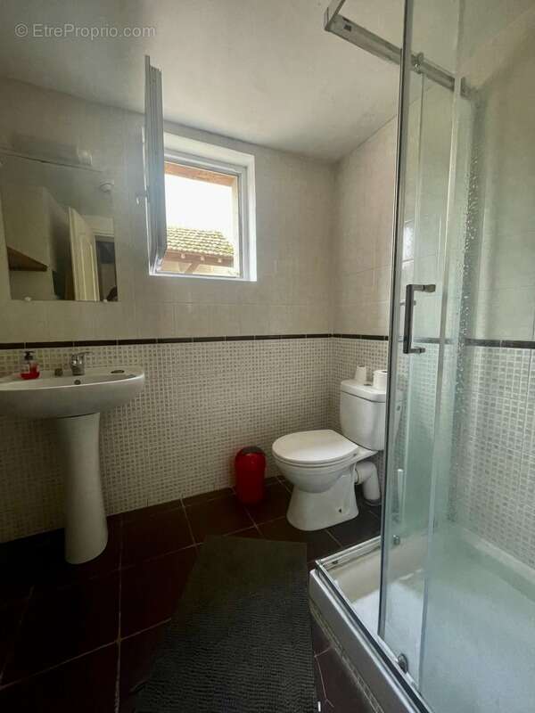 Maison à AMBILLOU-CHATEAU