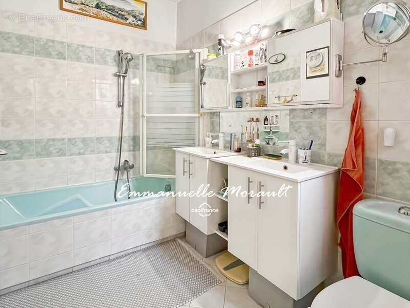 Maison à BAGNOLS-EN-FORET