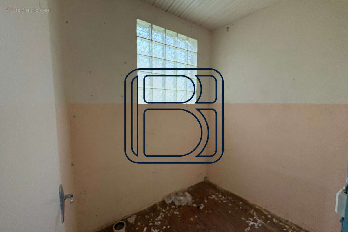 Maison 68 m² à Arlanc  - photo 6