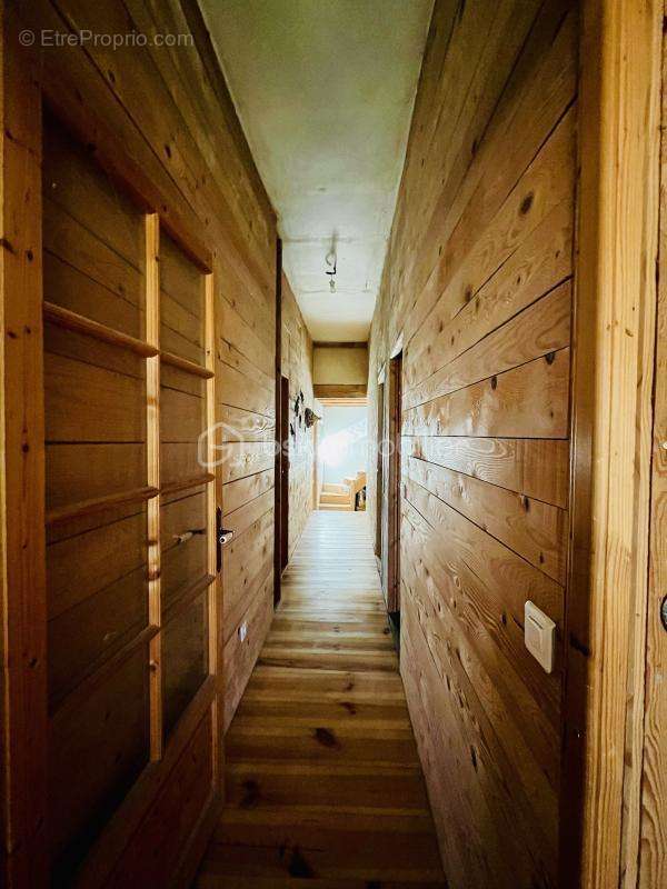 Maison à FORCALQUIER